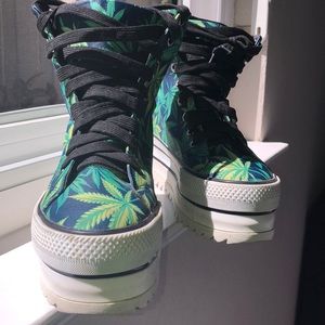 Black milk Whoah dude weed print shoes size 6